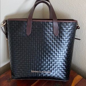 Dooney & Bourke bucket purse